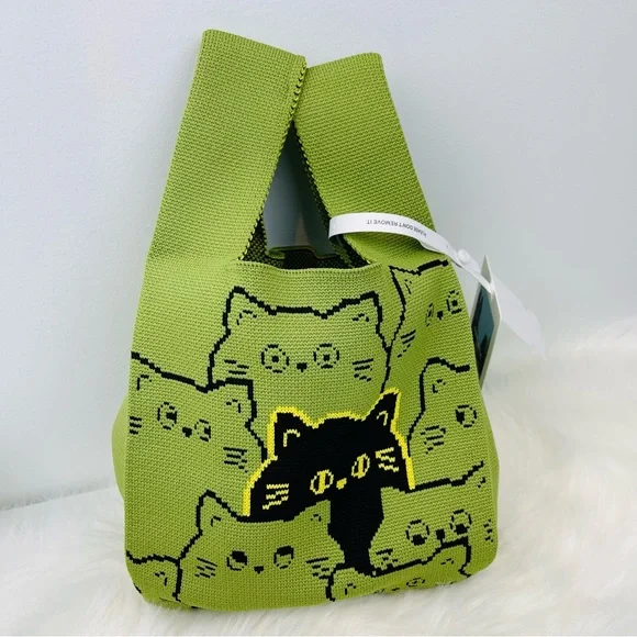 NWT Green Cat Compact Stylish Essentials Handheld Bag - Picture 3 of 7